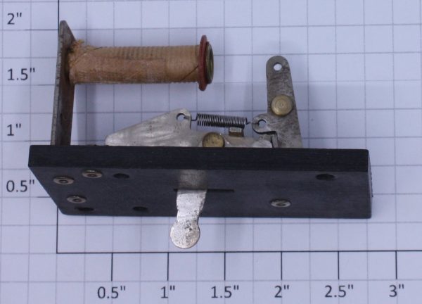 Lionel No.91X O Gauge Prewar Manual Circuit Breaker Panel without Plunger Supply - Image 2